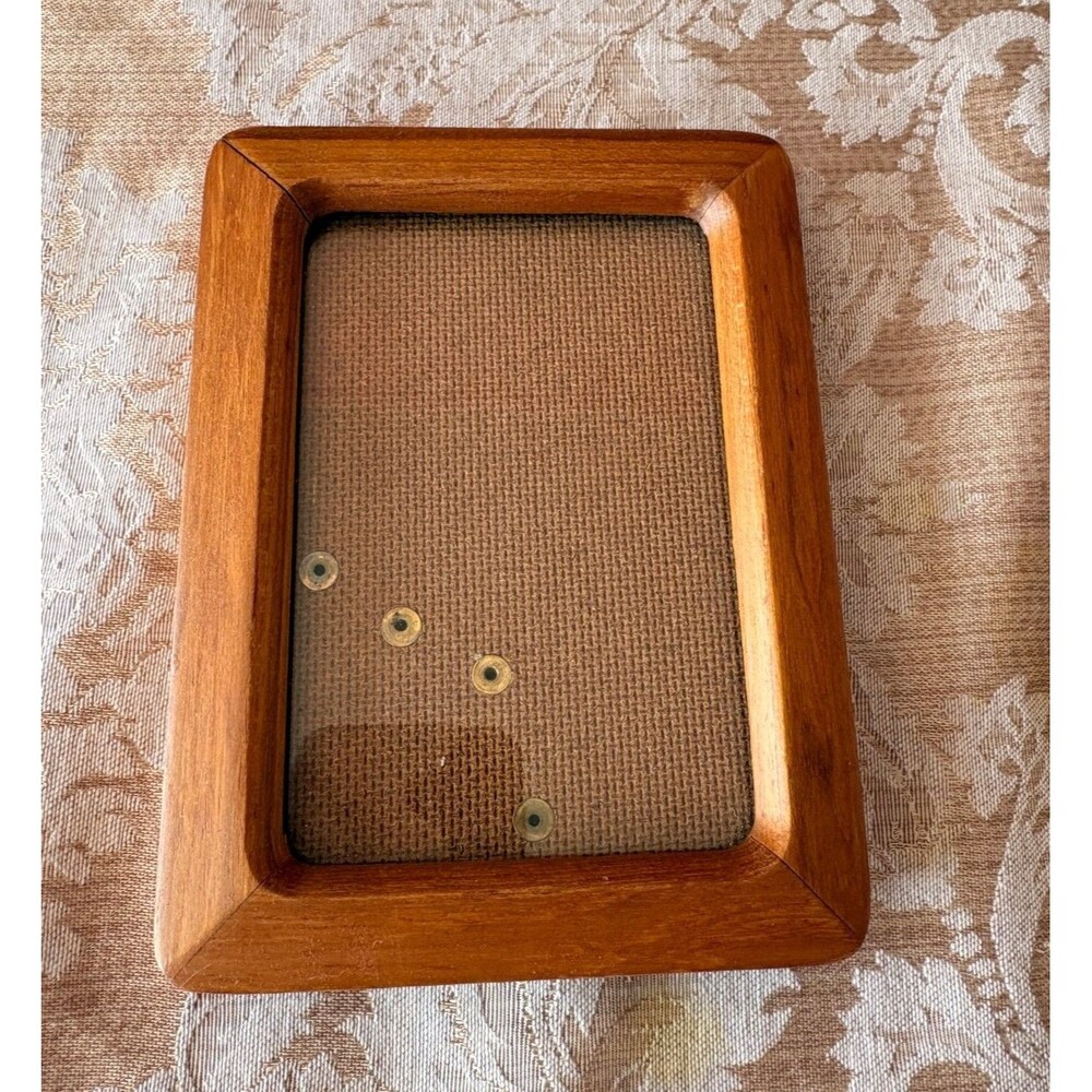 Vintage Pecan Wood Square Corner Picture Frame 4x6” Thailand MCM